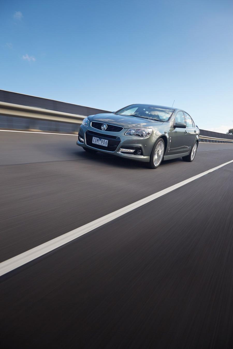  Holden VF Commodore SS V Redline 2014 года  (фото 24 из 34)